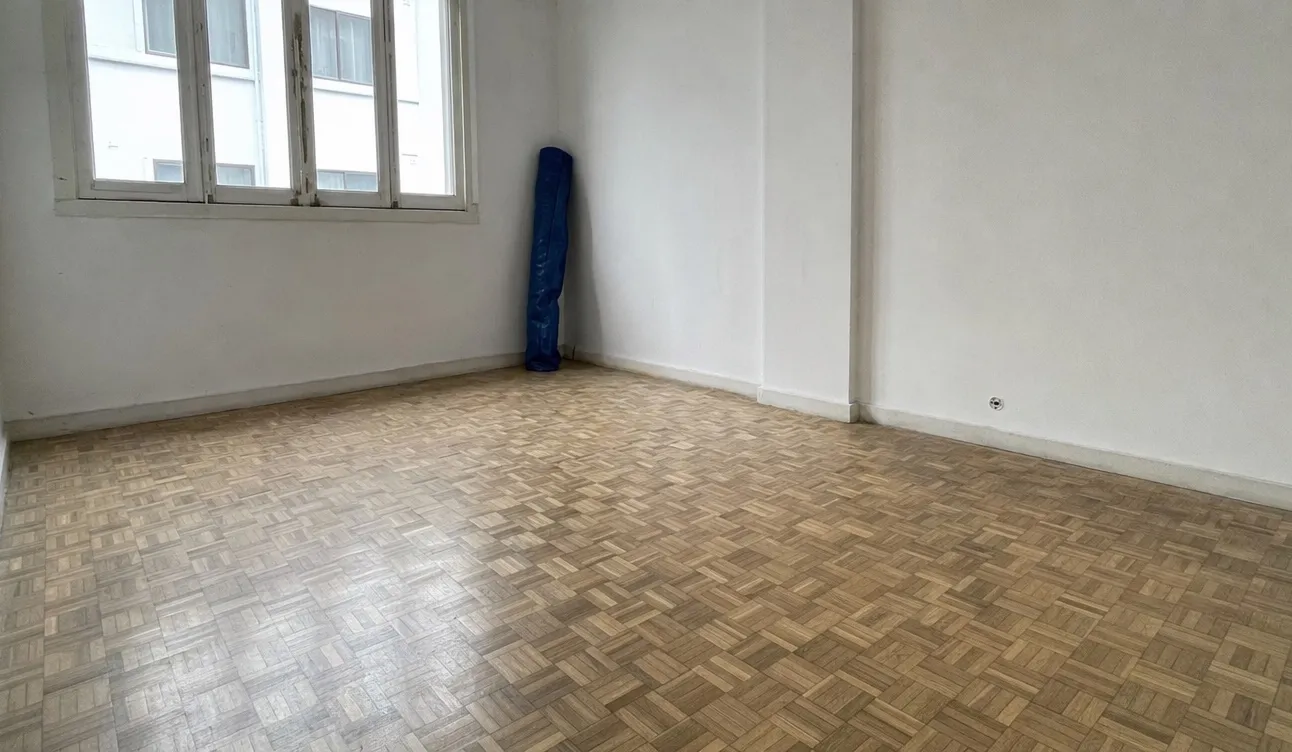 Entrümpeltes Objekt, besenrein zur Übergabe
