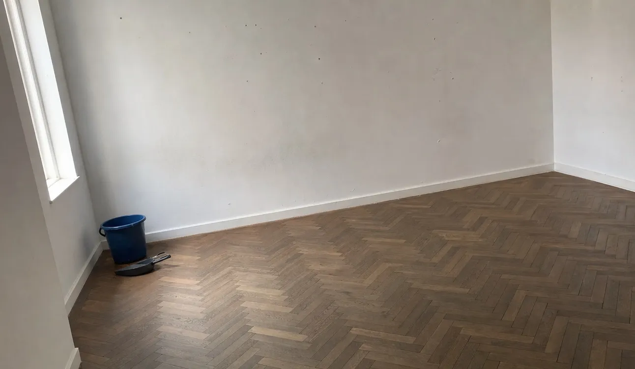 Entrümpeltes Objekt, besenrein zur Übergabe