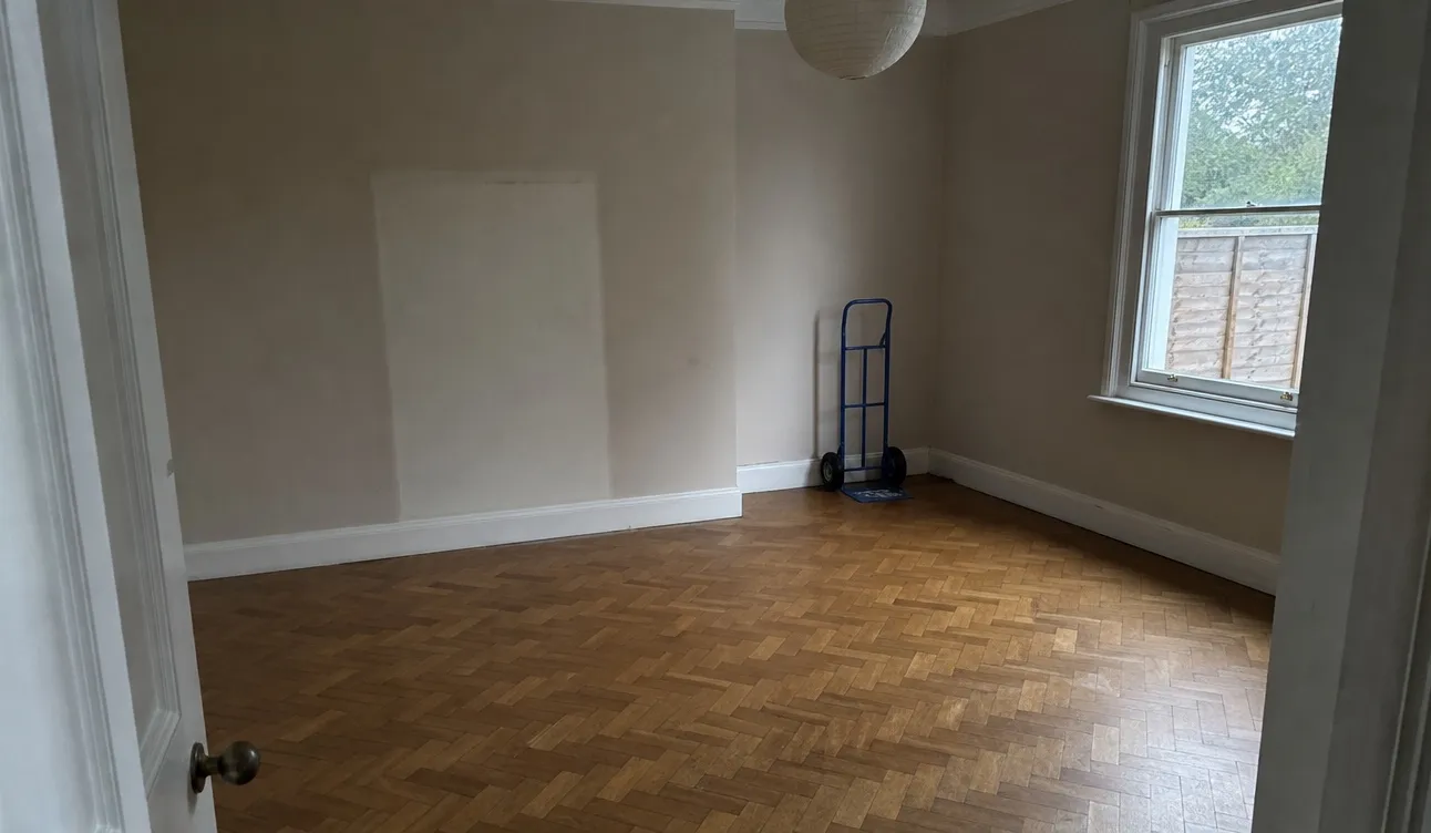 Aufgelöster Haushalt, besenrein zur Übergabe
