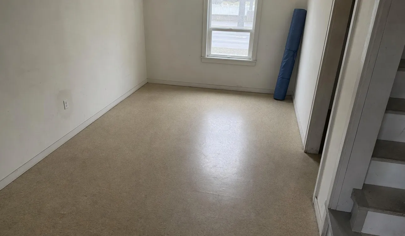 Aufgelöster Haushalt in Bezirk Baden, besenrein zur Übergabe