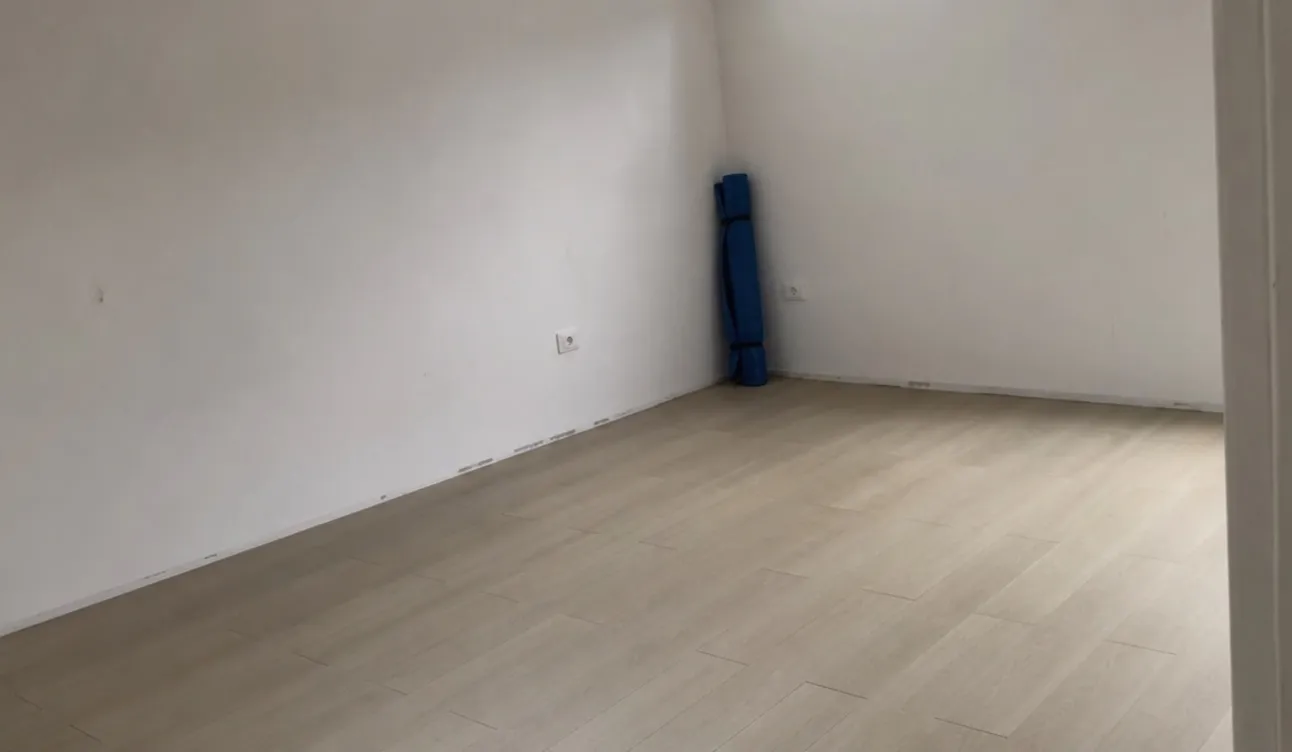 Aufgelöster Haushalt in Bezirk Gmünd, besenrein zur Übergabe