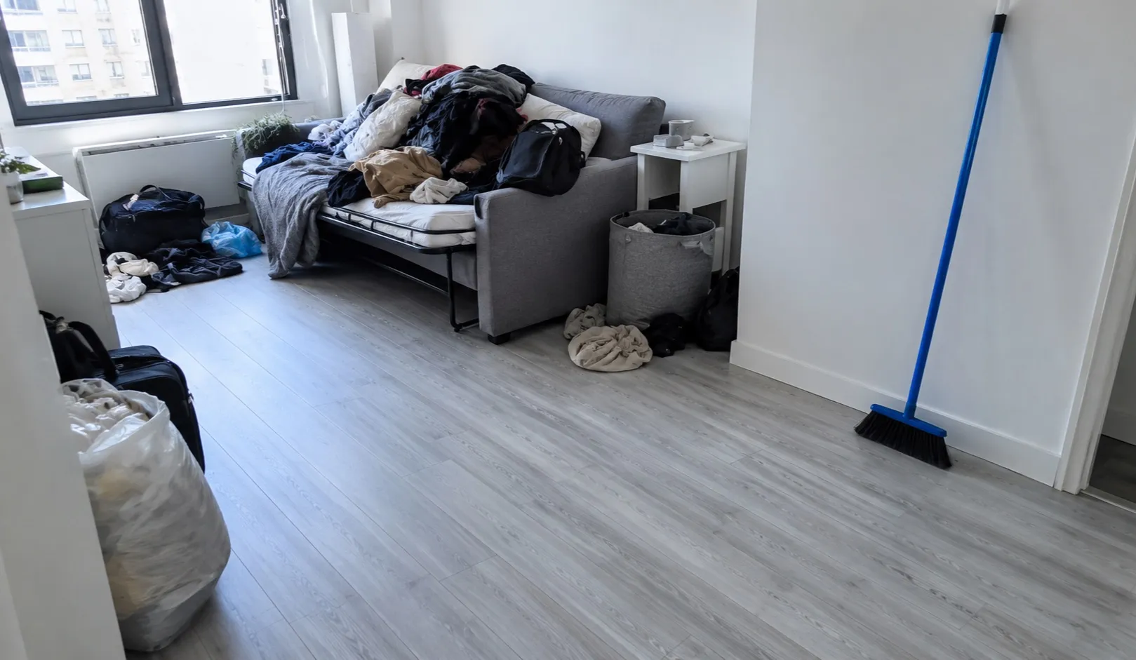 Geräumter Wohnraum nach einer Messie-Räumung im Bezirk Gänserndorf