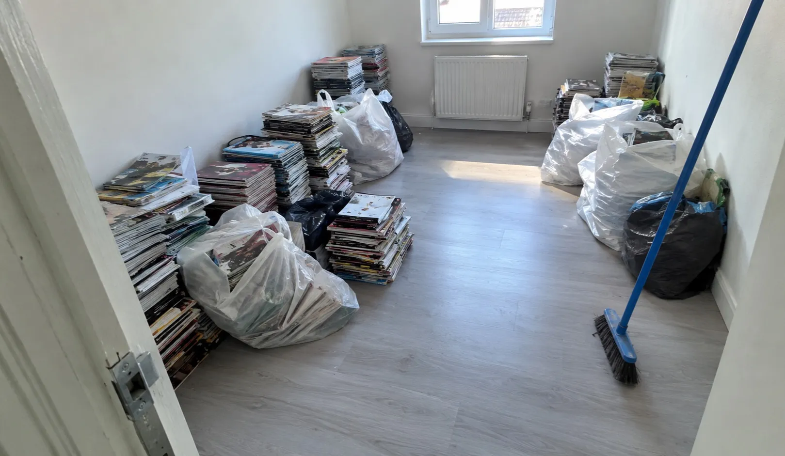 Geräumter Wohnraum nach einer Messie-Räumung im Bezirk Waidhofen an der Thaya