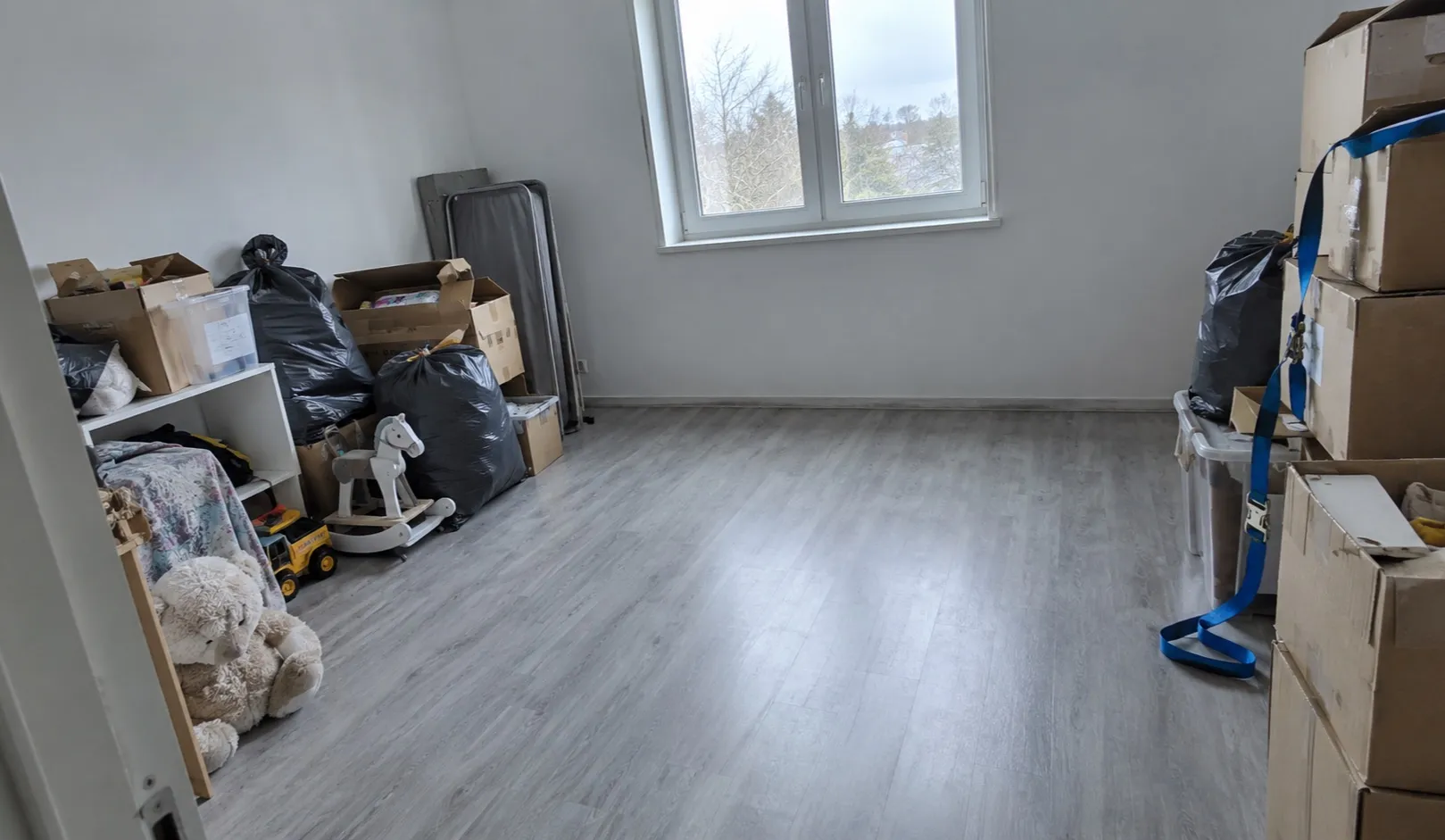 Geräumter Wohnraum nach einer Messie-Räumung