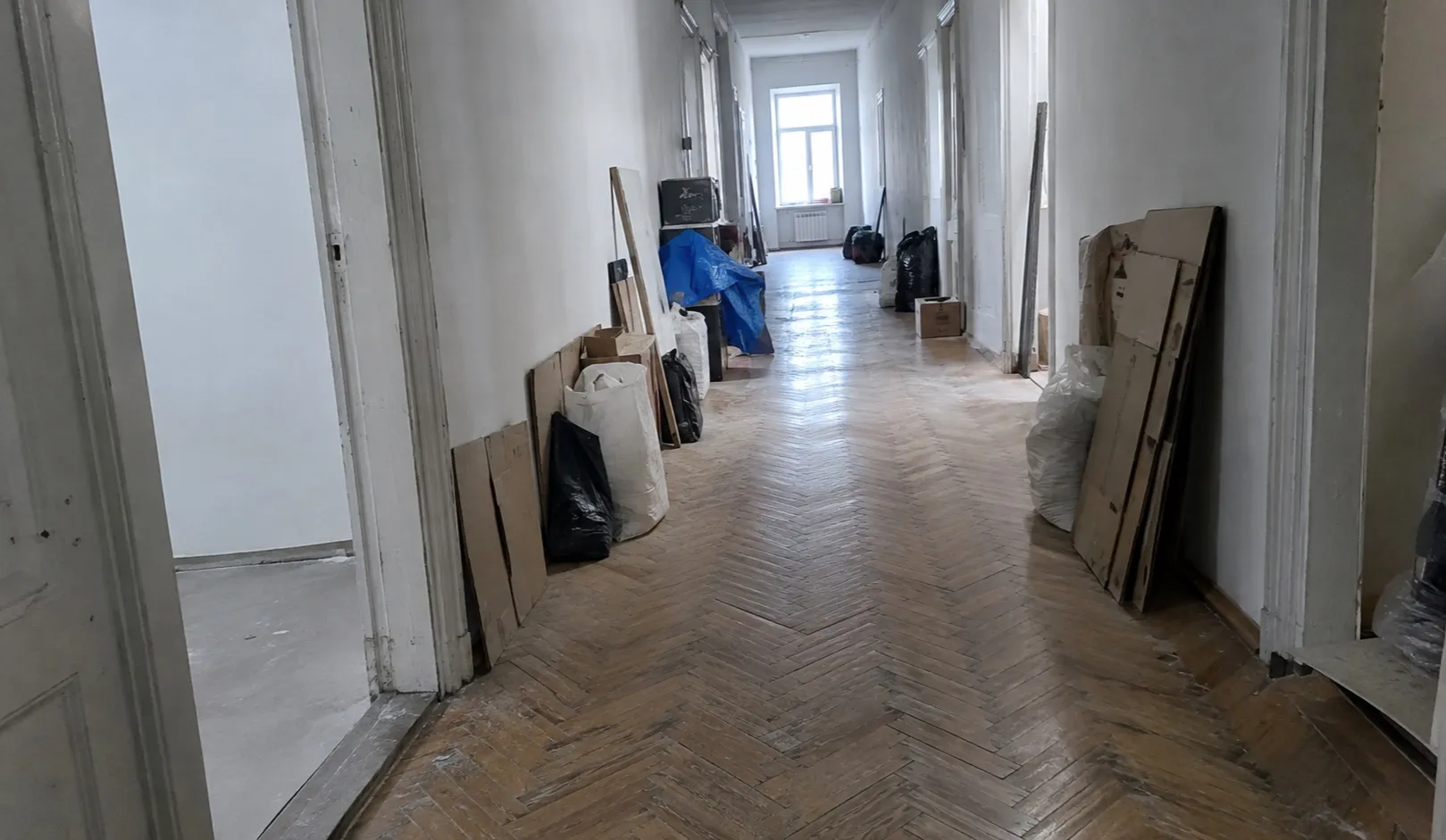 Geräumter Wohnraum nach einer Messie-Räumung