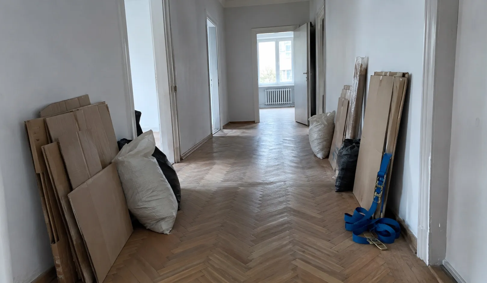 Geräumter Wohnraum nach einer Messie-Räumung