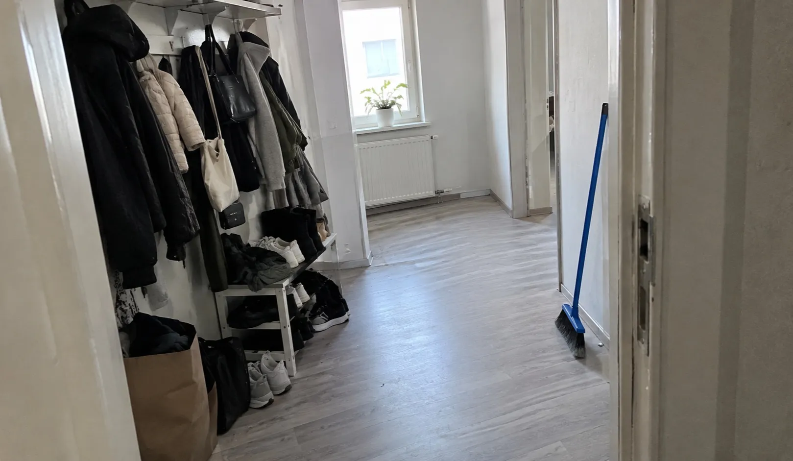Geräumter Wohnraum nach einer Messie-Räumung