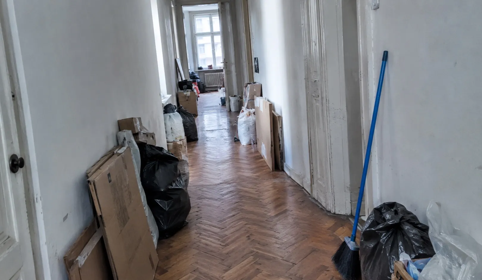 Geräumter Wohnraum nach einer Messie-Räumung