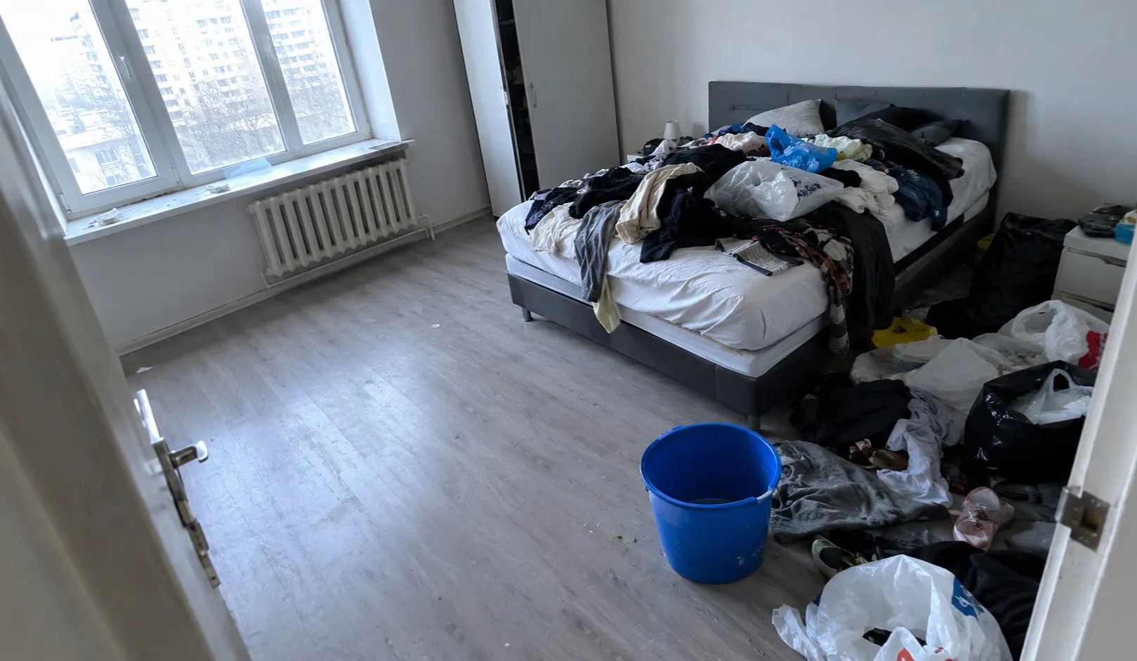Geräumter Wohnraum nach einer Messie-Räumung im 6. Wiener Gemeindebezirk