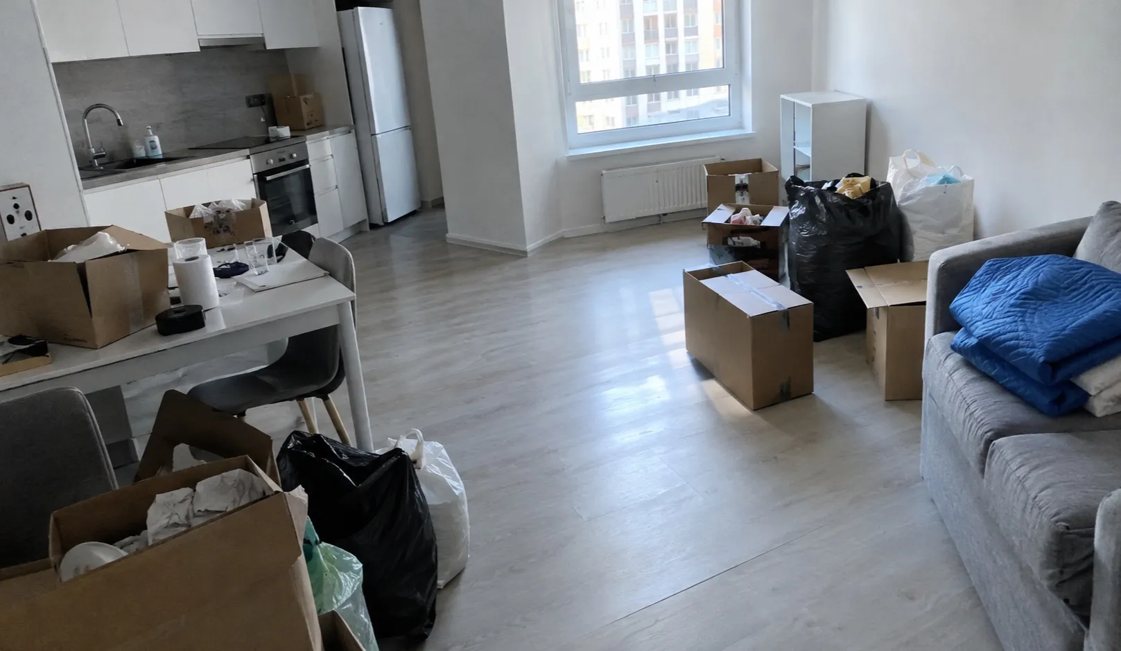 Geräumter Wohnraum nach einer Messie-Räumung im 7. Wiener Gemeindebezirk