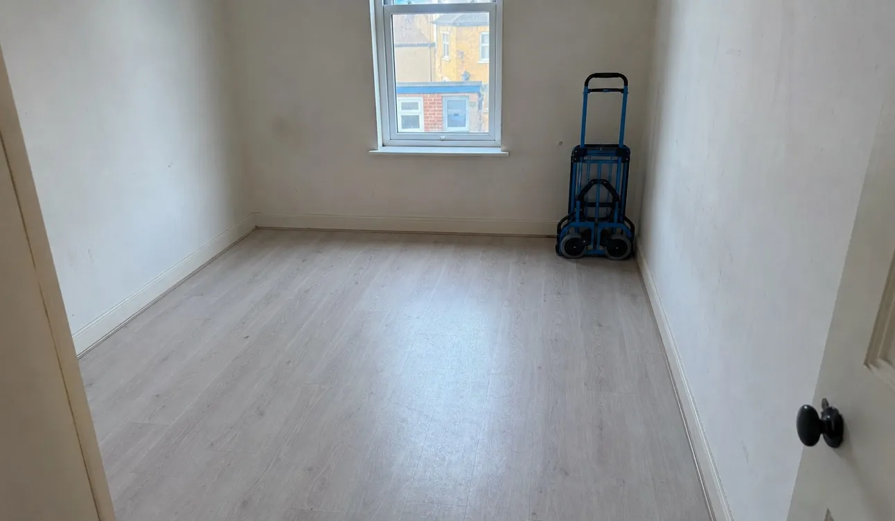 Geräumte Wohnung, besenrein zur Übergabe