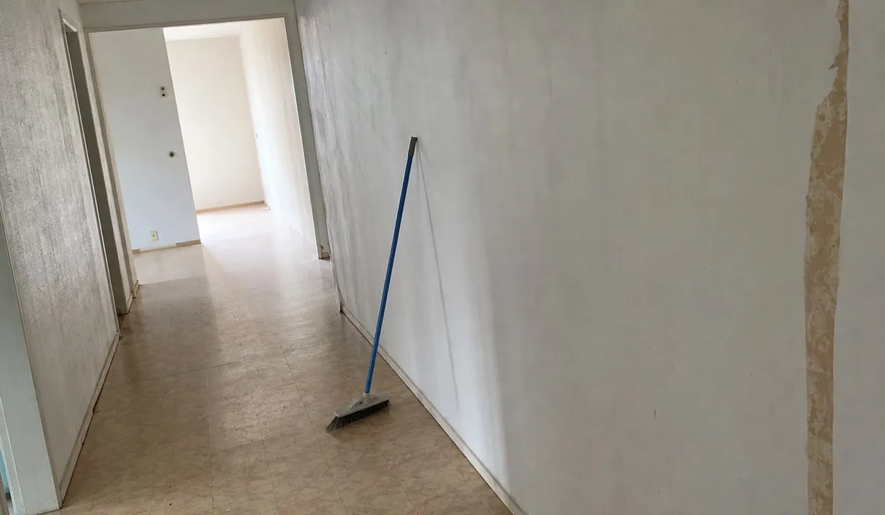 Geräumte Wohnung, besenrein zur Übergabe