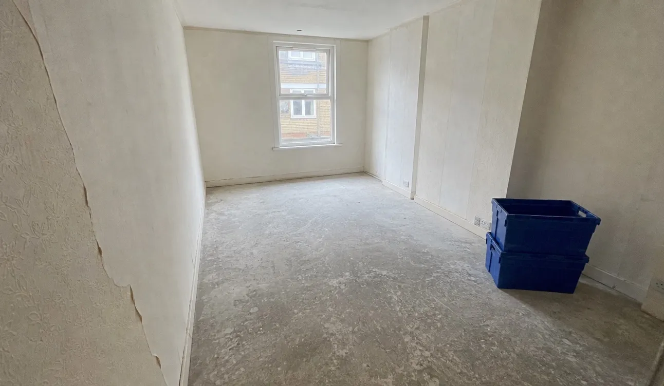 Geräumte Wohnung, besenrein zur Übergabe